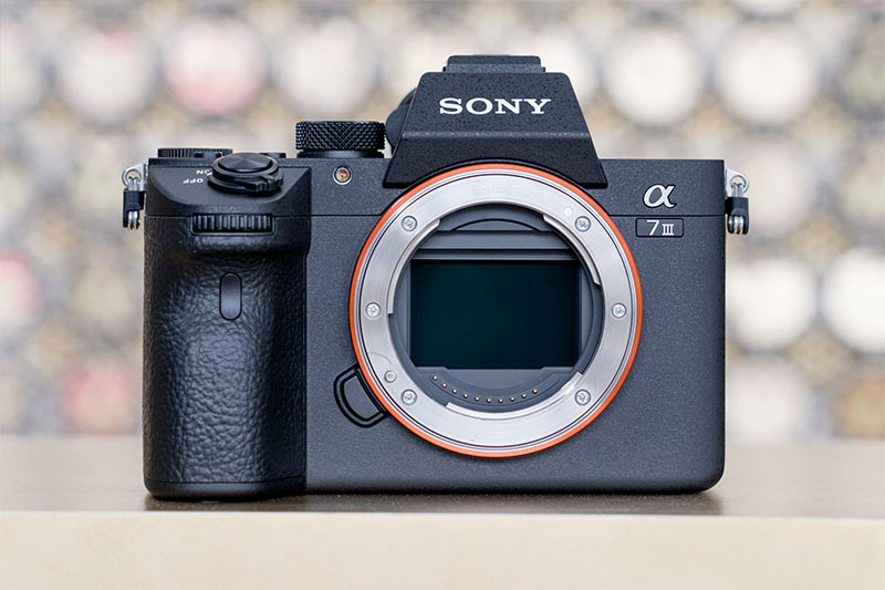 Máy ảnh Sony A7 III