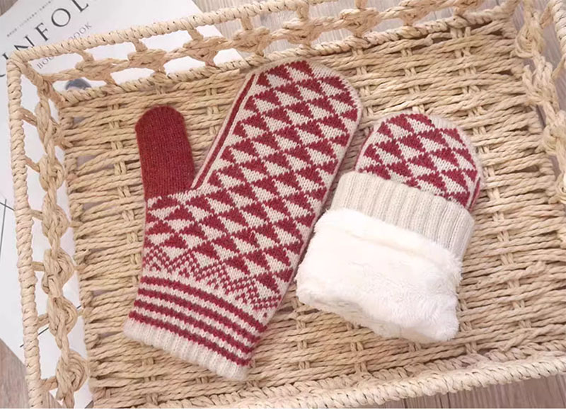 Mẫu găng tay kiểu “mitten”