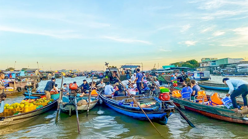 Đôi nét về chợ nổi Cái Răng