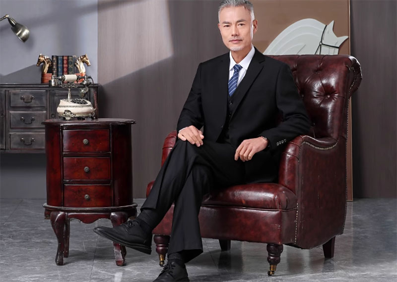 Tặng bộ vest lịch sự