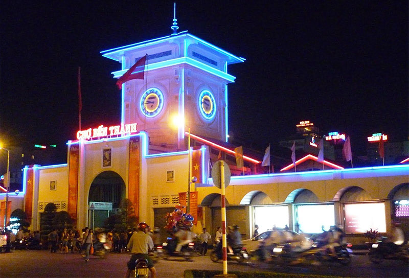 Chợ đêm phố cổ