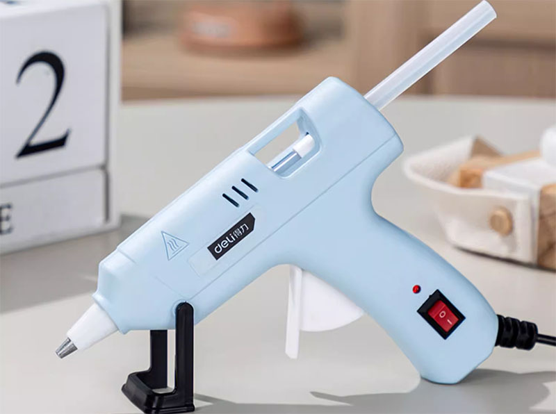 Súng bắn keo nến Silicon Deli DL390022